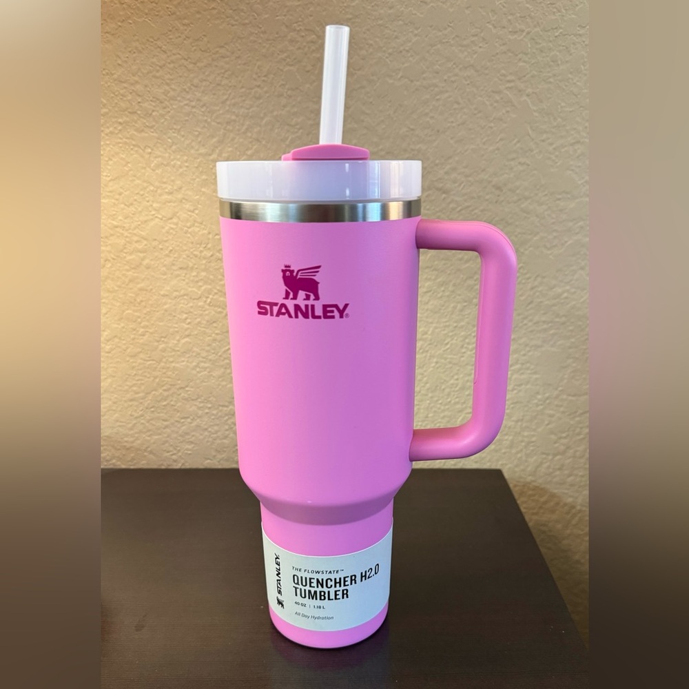 Stanley Cup
Peony 40 oz